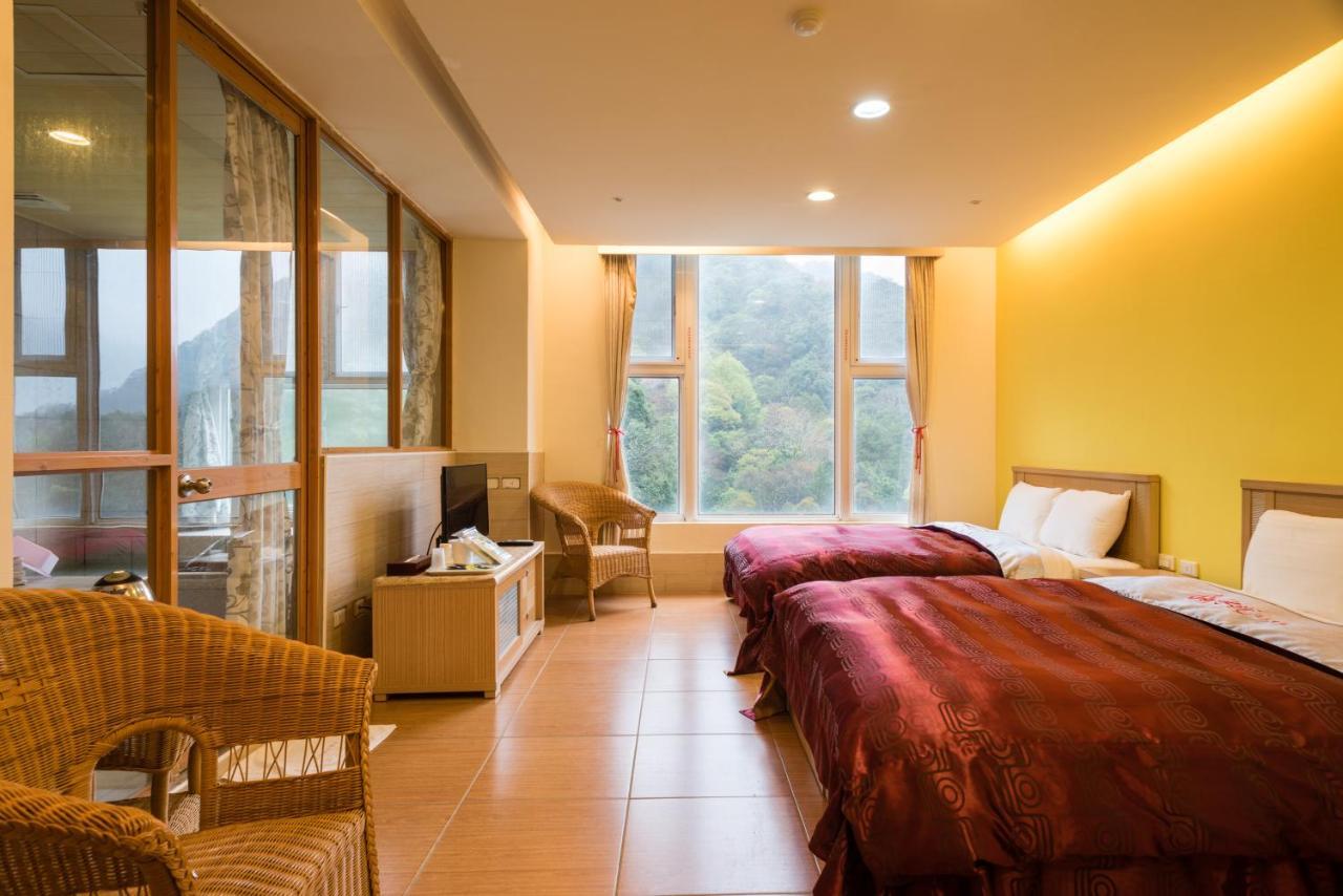 Crystal Hotel เหรินอ้าย ภายนอก รูปภาพ