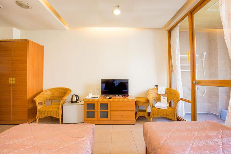 Crystal Hotel เหรินอ้าย ภายนอก รูปภาพ